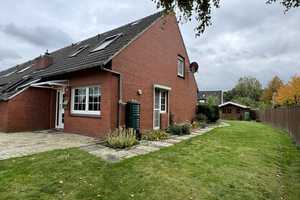 Idyllisches Wohnen in ruhiger Lage: Gepflegtes Reihenendhaus mit Garage und hübschem Garten. – Emden – Vorschaubild 34