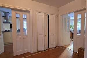 Stilvolles Einfamilienhaus mit großzügigem Garten und klassischer Eleganz – Die vollständige Adresse der Immobilie erhältst du vom Anbieter., 22393 Sasel, Hamburg – Vorschaubild 4