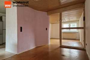 Hier können Sie in Ruhe und doch Zentral Wohnen. Perfekt auch für Kapitalanleger! – Reutlingen (Kreis) – Vorschaubild 1
