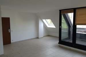 Bockum-West / Zoo: 3,5-Zimmer-Wohnung mit Balkon – Schönwasserstrasse 81, 47800 Bockum, Krefeld – Vorschaubild 4