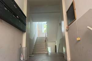 Hell, charmant, bezugsfertig: 2-Zimmer-Wohnung mit Einbauküche und Balkon! – Schwetschkestraße 11, 6110 Südliche Innenstadt, Halle (Saale) – Vorschaubild 3