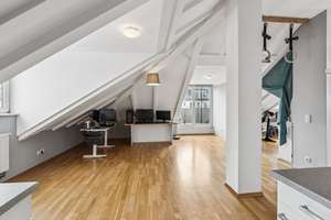 Top Lage mit Aussicht auf die Isar! 2-Zimmer-Dachgeschosswohnung in einzigartiger Lage in München – Die vollständige Adresse der Immobilie erhältst du vom Anbieter., 80469 Glockenbach, München – Vorschaubild 6