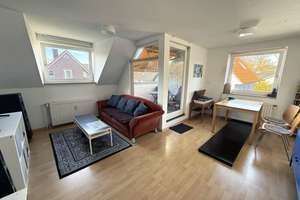 Wohnglück über zwei Ebenen mit sonniger Loggia! – Die vollständige Adresse der Immobilie erhältst du vom Anbieter., 26125 Nadorst, Oldenburg (Oldenburg) – Vorschaubild 2