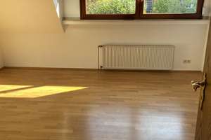 Gepflegte 3-Zimmer-Wohnung mit Balkon in Düsseldorf-Wersten – Die vollständige Adresse der Immobilie erhältst du vom Anbieter., 40591 Wersten, Düsseldorf – Vorschaubild 3