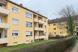 Immo Love Hochzoll- Familienfreundliche 4 ZKB, 83m² mit EBK und Balkon! – Salzmannstraße 3, 86163 Hochzoll-Nord, Augsburg – Vorschaubild 1
