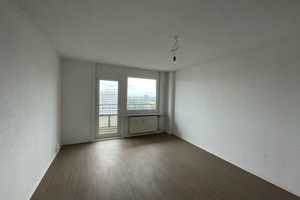 2-Zimmer-Wohnung in Marzahn mit Blick bis zum Fernsehturm – Allee der Kosmonauten 69, 12681 Berlin – Vorschaubild 12