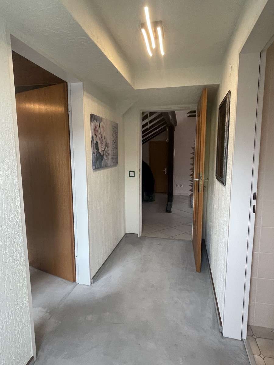 Immobilie in Florstadt - Einfamilienhaus im Bungalowstil mit großem Garten und Terrasse - Bild 25