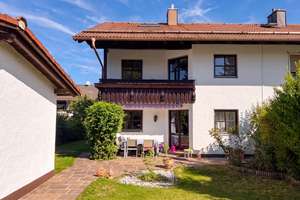 Familienfreundliche Doppelhaushälfte mit großem Garten – Sauna und Pool, möbliert, befristetet