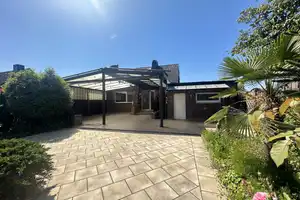 charmantes Haus in Schiefbahn: großzügig, lichtdurchflutet, große Terrasse - sanierungsbedürftig! – Viersen (Kreis) – Vorschaubild 17