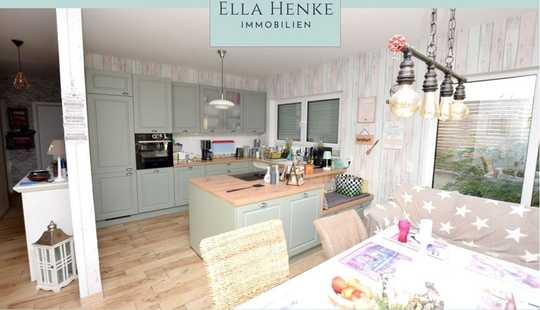 Bild von Modernes, neuwertiges Einfamilienhaus auf großem Grundstück mit 100m² Ausbaureserve ...