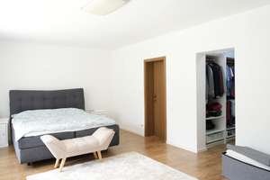 Vielseitiges Einfamilienhaus in Idstein mit ELW und großem Garten! – Die vollständige Adresse der Immobilie erhältst du vom Anbieter., 65510 Idstein – Vorschaubild 8
