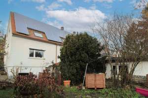 Wohnen, Vermieten oder Kombinieren – Haus mit Einliegerpotenzial und Entwicklungschancen – Die vollständige Adresse der Immobilie erhältst du vom Anbieter., 90766 Unterfarrnbach, Fürth – Vorschaubild 1