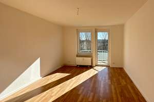 Geräumigiges Familiendomizil im DG mit Einbauküche, Wannenbad und Balkon – 39108 Stadtfeld Ost, Magdeburg – Vorschaubild 15