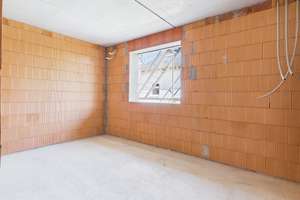 Traumhafte Wohnung mit XXL-Balkon, Blick ins Grüne, in ruhiger Lage am Ende einer Sackgasse! – Die vollständige Adresse der Immobilie erhältst du vom Anbieter., 85051 Südwest, Ingolstadt – Vorschaubild 9