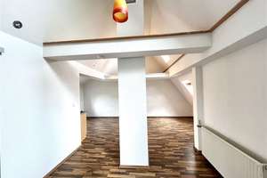 Teilsaniertes Wohnhaus (WEG) im Ortskern von Egg.-Leopoldshafen mit Hof, Carport + Gartengrundstück! – Die vollständige Adresse der Immobilie erhältst du vom Anbieter., 76344 Eggenstein-Leopoldshafen – Vorschaubild 9