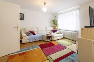 Gepflegt und bezahlbar! Bezugsfreies Reiheneckhaus mit großem Garten und Einzelgarage – Die vollständige Adresse der Immobilie erhältst du vom Anbieter., 80999 Untermenzing, München – Vorschaubild 4