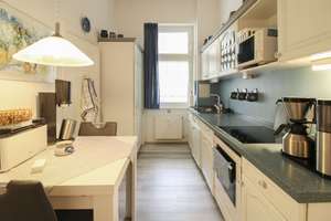 Attraktive 2-Zimmer-Wohnung in Berlin-Friedenau mit großzügigem Wohnbereich und Loggia  – Die vollständige Adresse der Immobilie erhältst du vom Anbieter., 12161 Friedenau, Berlin – Vorschaubild 8