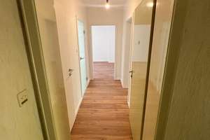 Frisch sanierte 2-Zimmer-Wohnung in Uni-Nähe - Wuppertal-Elberfeld – Jülicherstr. 1, 42117 Elberfeld, Wuppertal – Vorschaubild 2