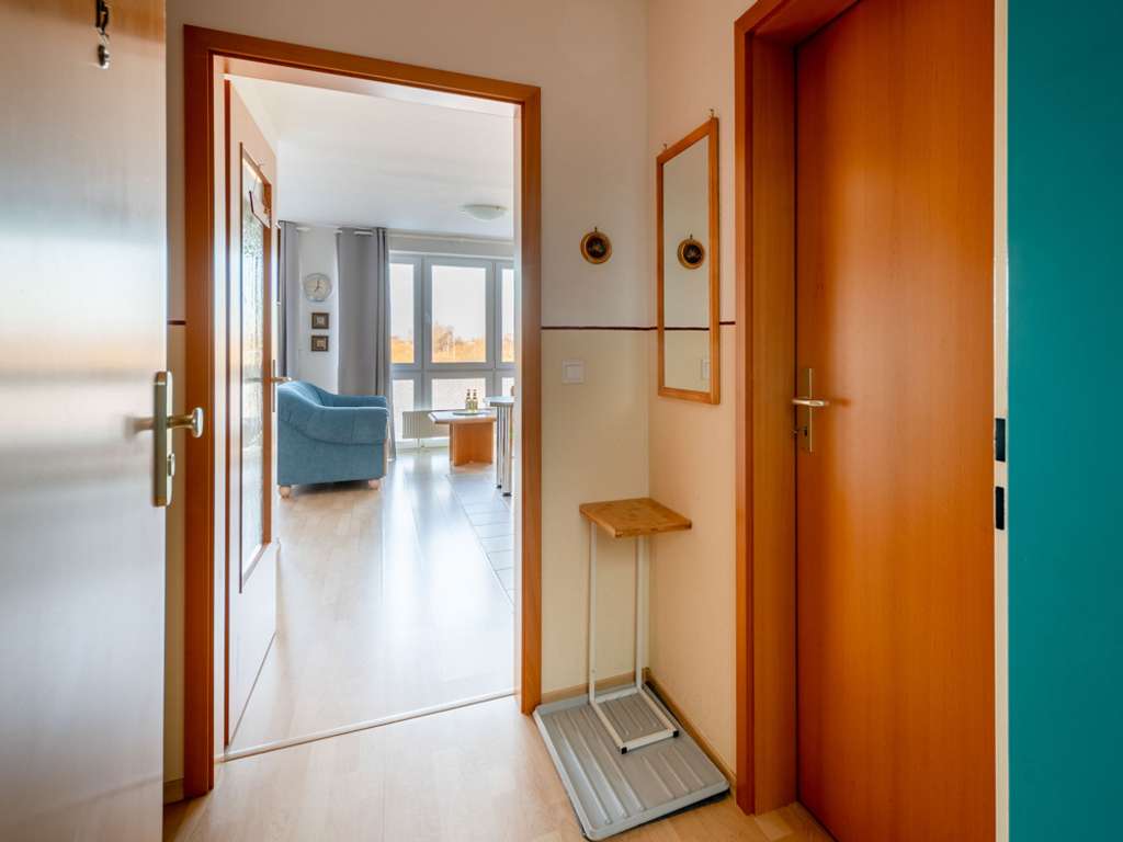 Immobilie in Nordstrand - Deichblick und Forellensee-Panorama: renoviertes 1-Zimmer-Apartment auf Nordstrand. - Bild 1