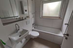 NEU: Frisch sanierte 3-Zimmer-Wohnung mit moderner Ausstattung im begehrten Luisenviertel – Luisenstraße 56, 42103 Elberfeld, Wuppertal – Vorschaubild 2
