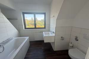 Modernisiertes Haus mit fünf Zimmern in Duisburg – Die vollständige Adresse der Immobilie erhältst du vom Anbieter., 47249 Wanheim-Angerhausen, Duisburg – Vorschaubild 2