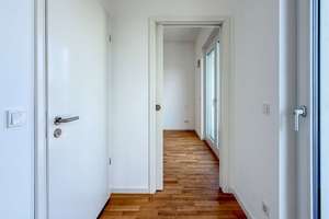 Dachgeschosswohnung nah Schloß Charlottenburg - Großzügige 2 Zimmerwohnung am Mierendorffplatz – Osnabrücker Straße 27, 10589 Charlottenburg, Berlin – Vorschaubild 5