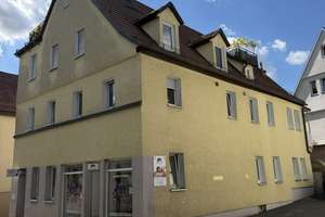 Großzügige Kapitalanlage in Stuttgart – vermietete 5,5-Zimmer-Wohnung mit Balkon & 2 Stellplätzen – 70327 Untertürkheim (Ortsteil), Stuttgart – Vorschaubild 2