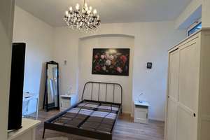 Helle möblierte 3-Zimmer-Wohnung mit Balkon und moderner weißer Einbauküche in der Neckarstraße – au – Nekarstraße 158B, 70190 Stöckach, Stuttgart – Vorschaubild 5