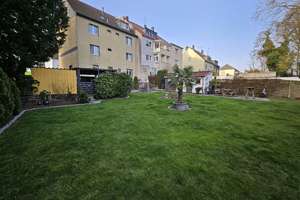 Solides Mehrfamilienhaus mit ca. 274 m² Wohnfläche, 4 Wohnungen und ca. 736 m² gro