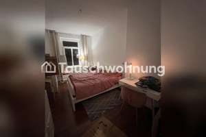 Tauschwohnung: 2 Zimmer Altbau Nähe Samariterviertel mit kleinem Balkon – Eldenaer Straße 7, 10247 Friedrichshain, Berlin – Vorschaubild 1