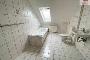 Neue Fußböden! Gemütliche Dachgeschosswohnung in ruhiger Lage von Aue – Marie-Müller-Straße 6, 8280 Aue – Vorschaubild 4
