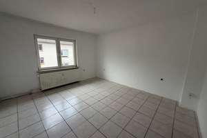 Viel Platz & Potenzial: 2-Zimmer-Wohnung mit zwei zusätzlichen Zimmern im Dachgeschoss – 46149 Schwarze Heide, Oberhausen – Vorschaubild 4