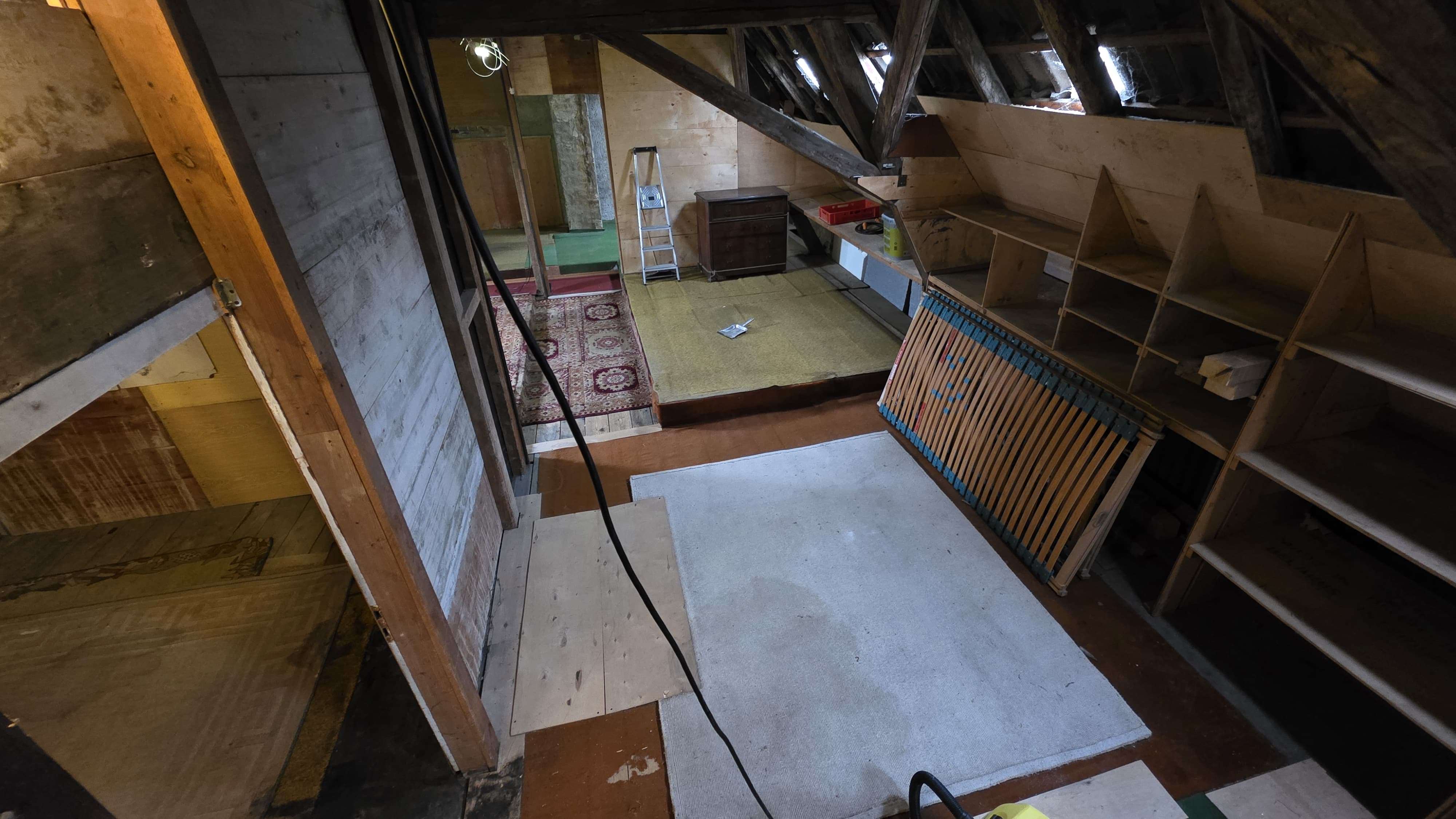 Immobilie in Philippsburg - 1-2 Familienhaus mit gutem Raumangebot und großen Garagentrakt der ideal für Hobbyhandwerker ist - Bild 52