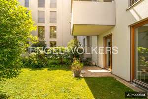 Zeitlose Eleganz trifft auf urbanes Wohnen im Grünen – stilvolle Drei-Zimmer-Wohnung mit Loggia, ...