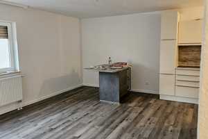 Vollständig renovierte 2-Zimmer-Wohnung mit EBK  – Sonnenstraße 11a, 76185 Karlsruhe – Vorschaubild 3