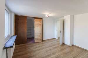 Gepflegtes Einfamilienhaus mit Balkon und langjährig vermieteter Kiosk als Einnahmequelle – Gifhorn (Kreis) – Vorschaubild 11