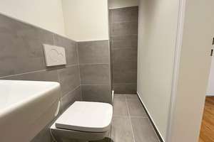 Zum Wohlfühlen! Viel Platz & Komfort & Einbauküche, neue Ausstattung! 6 Zimmer, 2 Balkone, 2 Bäder – Goltsteinstr. 95, 50968 Bayenthal, Köln – Vorschaubild 10