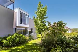 Architektenbungalow,  hell, großzügig + luxuriös ausgestattet,  Pool, Garage, fantastischer Garten – Die vollständige Adresse der Immobilie erhältst du vom Anbieter., 91077 Neunkirchen am Brand – Vorschaubild 1