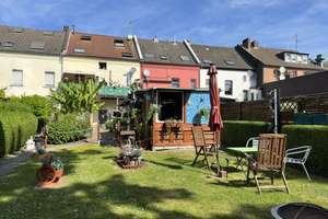 Kapitalanlage mit Charakter: Jugendstil-Mehrfamilienhaus in Krefeld-Oppum