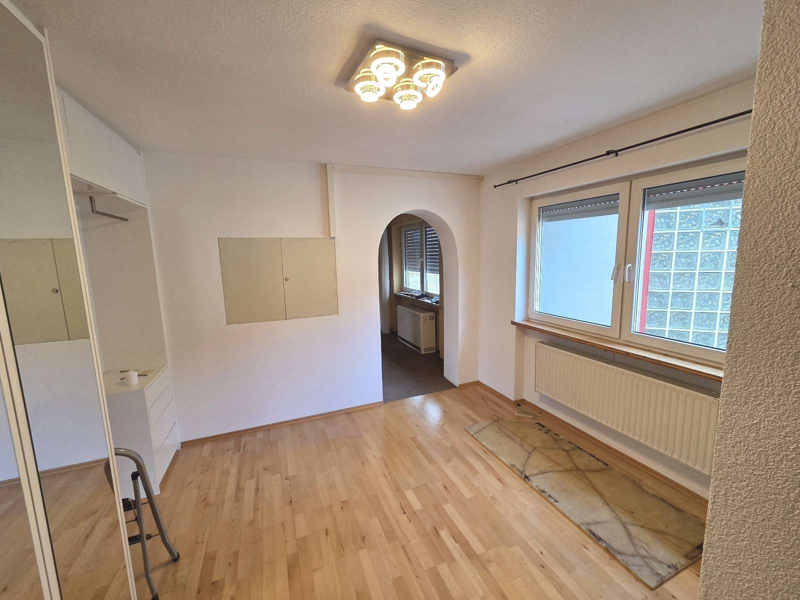 Immobilie in Maroldsweisach - *PREISREDUZIERUNG* Modernisiertes MFH inkl. Gewerbe mit Nebengebäude u. Garagen in zentraler Lage v - Bild 13