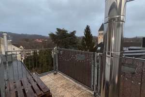 Helle 1-Zimmer-Wohnung mit Kochnische & großer Dachterrasse – Grafenberger Allee 355
