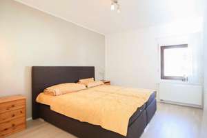 Großzügiges Doppelhaus mit vielseitigen Möglichkeiten auf 2.000 m² Grundstück - Schlüchtern Wallroth – Die vollständige Adresse der Immobilie erhältst du vom Anbieter., 36381 Schlüchtern – Vorschaubild 9