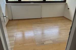 Wohnung mit großem Balkon im Olympiadorf  – Straßbergerstraße 30, 80809 Am Riesenfeld, München – Vorschaubild 5