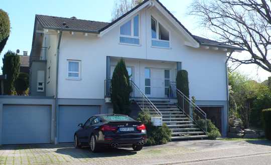 Gemütliche DHH mit Doppelgarage