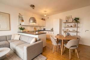 Vermietete Vierzimmerwohnung im 5.OG in Spreenähe mit TG-Stellplatz – Klaustaler Straße 28, 10589 Charlottenburg, Berlin – Vorschaubild 1