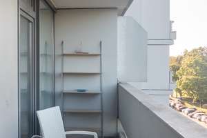 Exklusive, zentrale, 1-Zi.-Whg. mit Balkon und Traumblick auf den Luitpoldpark in Schwabing-West – Karl-Theodor-Strasse 97, 80796 Am Luitpoldpark, München – Vorschaubild 1
