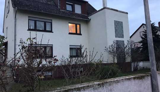 Bild von ***vermietetes Vierfamilienhaus mit Planung für Umbau in 2 DHH***