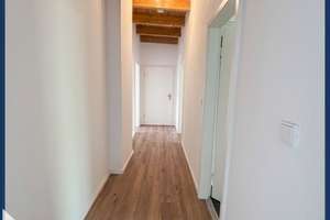 Gepflegte 2-Zimmer-Dachgeschosswohnung, 61,60 m², mit Balkon und hochwertiger Ausstattung – 39112 Sudenburg, Magdeburg – Vorschaubild 2