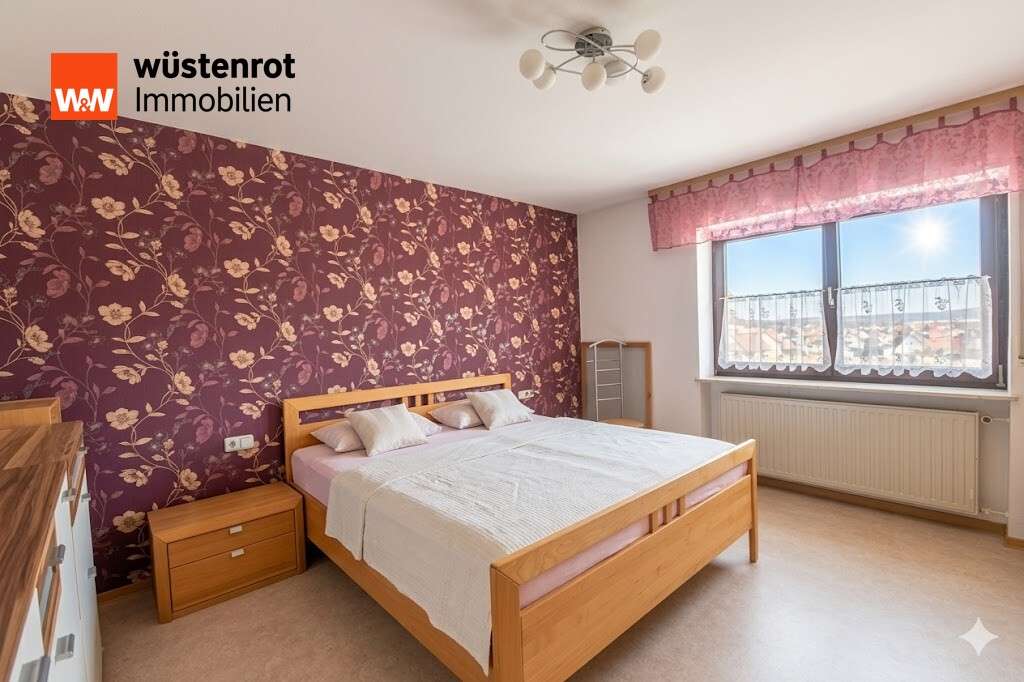 Immobilie in Fladungen - Familienglück am Ortsrand: Gepflegtes Raumwunder mit Kachelofen in Fladungen - Bild 4