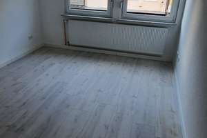 Erstbezug! Top-Kernsanierte 3- Zi.-Wohnung im 1. OG mit Balkon in Bonn- Zentrum Provisionsfrei! – 53113 Bonn-Zentrum, Bonn – Vorschaubild 9